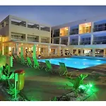 Nelia Gardens Ξενοδοχείο