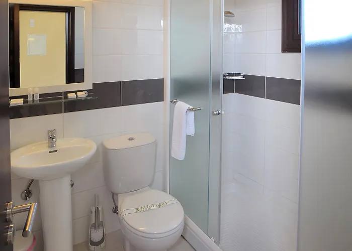 Nelia Gardens Hotell Ayia Napa