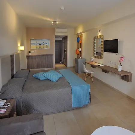 Nelia Gardens Отель 4*