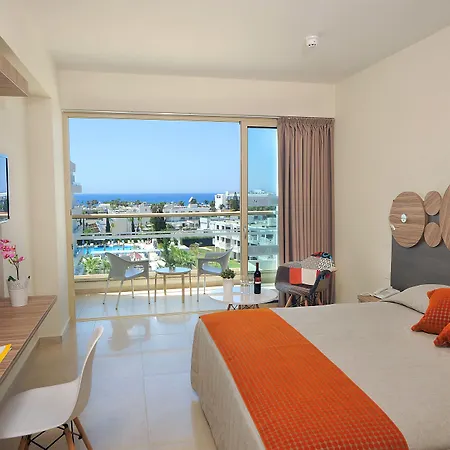 Nelia Gardens Hotel