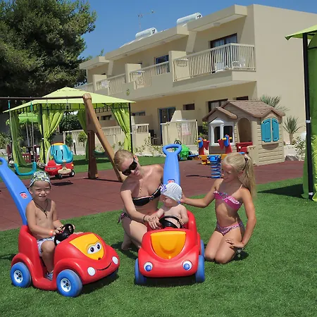Nelia Gardens Hotel Ayia Napa