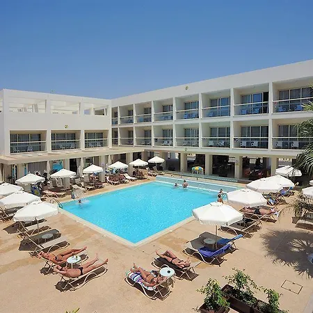 Nelia Gardens