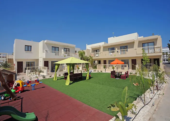 Nelia Gardens Otel 4*